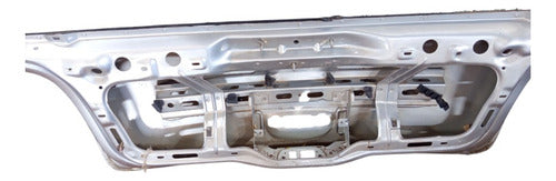 Tampa Traseira Porta Malas Volkswagen Polo 2003/2007
