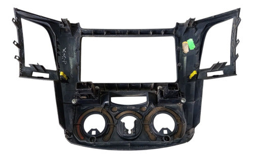 Moldura Central Do Ar Toyota Hilux 2006/2015
