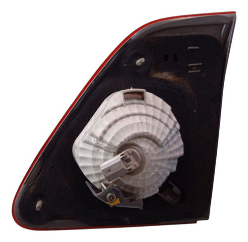 Lanterna Tampa Traseira Esquerda Corolla 09 A 14 Esquerdo/motorista