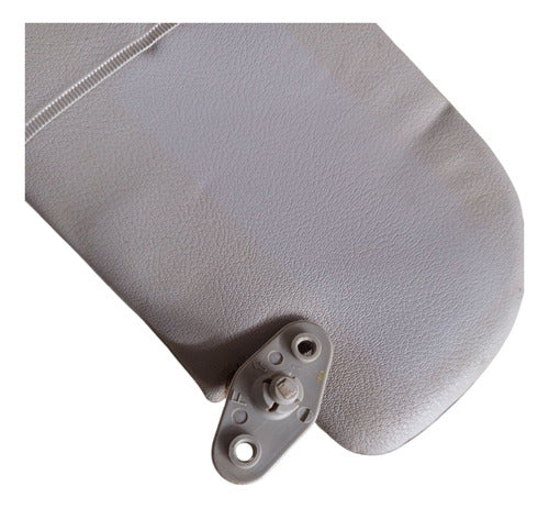 Quebra Sol Esquerdo Mitsubishi L200 Sport 2004