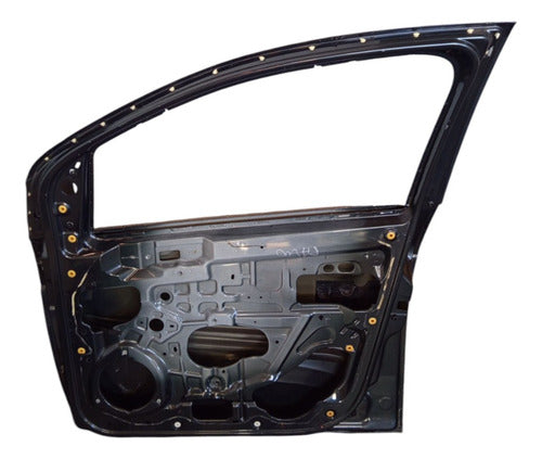 Porta Dianteira Direita Fiat Palio Attractive 2015 - Dianteira - Direito