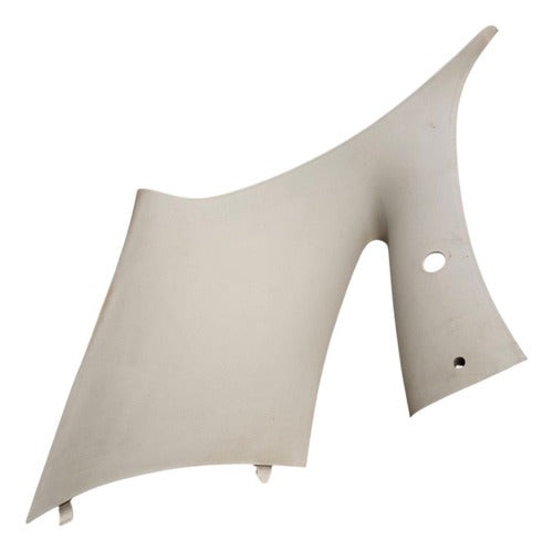 Moldura Coluna Traseira Lado Esquerdo Gm Corsa 2002 A 2012 - Branco