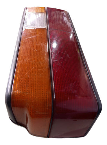Lanterna Traseira Esquerda Voyage G1 1991/1995 Esquerdo/motorista