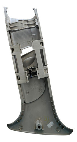 Moldura Acabamento Coluna Direita Corsa 2002/2012 Usado