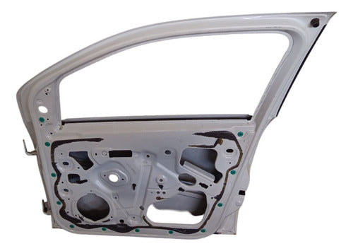 Porta Dianteira Direita Fiat Mobi 2020 - Dianteira - Direito