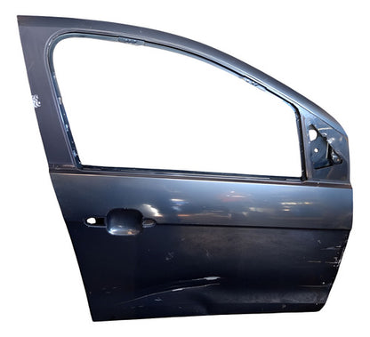 Porta Dianteira Direita Fiat Palio Attractive 2015 - Dianteira - Direito