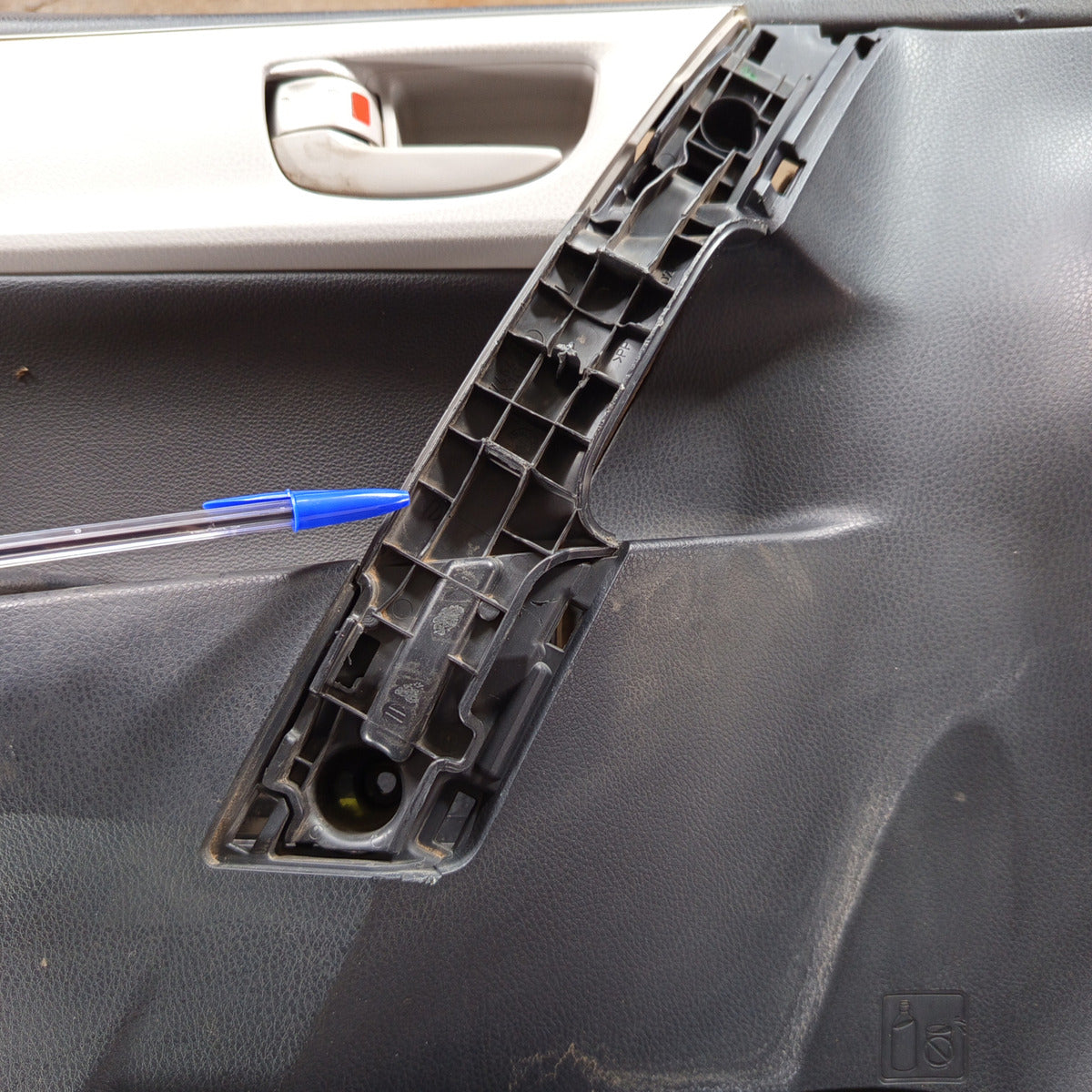 Forro Porta Dianteira Esquerda Toyota Corolla 2016/2019 Preto