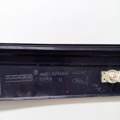 Friso Porta Traseira Direita Ford Focus 2011 4m51a254a40 Preto