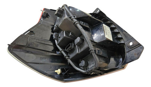 Lanterna Traseira Lado Direito Fiat Mobi 2017 Original Usado Direito/passageiro Vermelho