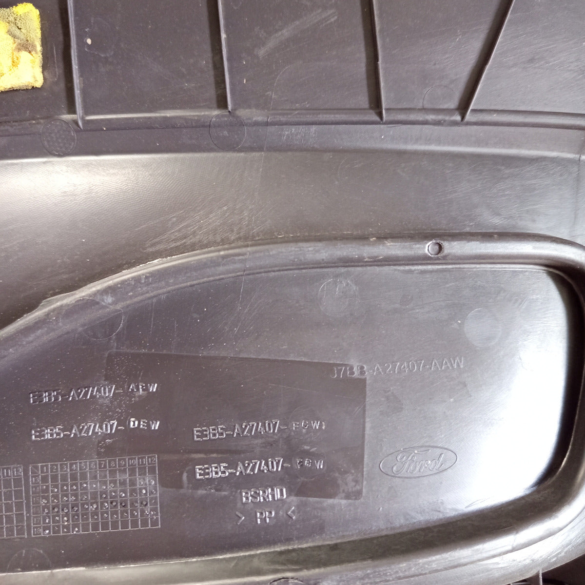 Forro Porta Traseira Esquerda Ford Ka 2015-2020 Cinza-escuro