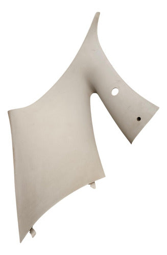 Moldura Coluna Traseira Lado Esquerdo Gm Corsa 2002 A 2012 - Branco