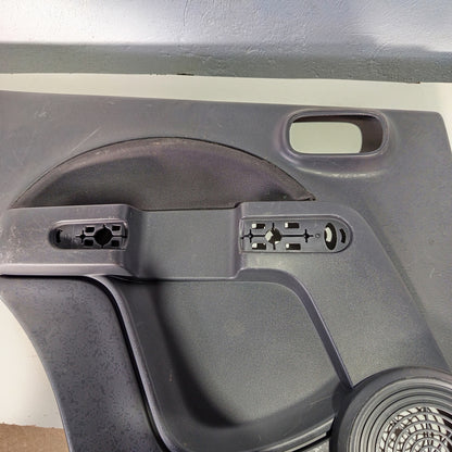 Forro De Porta Traseiro Esquerdo Fiat Uno Vivace 2010 A 2016 Cinza-escuro