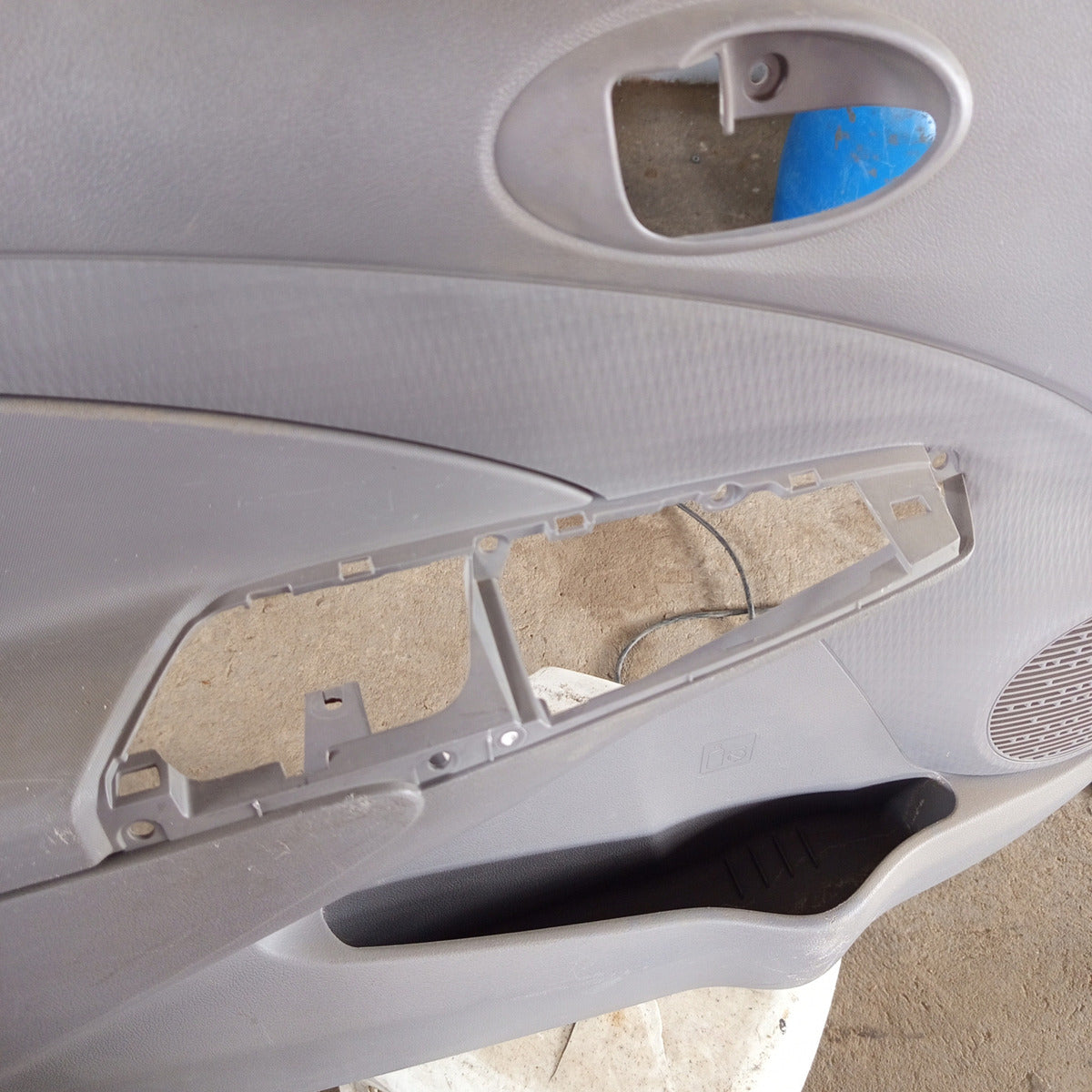 Forro Da Porta Dianteiro Esquerdo Toyota Etios 2013 Cinza-escuro
