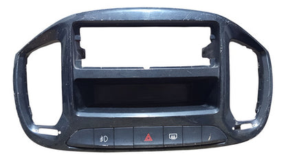 Moldura Central Fiat Uno Vivace 2015/2018