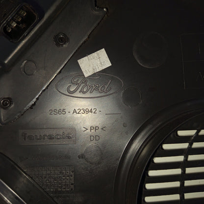 Forro De Porta Dianteiro Direito Ford Fiesta 2004/2007