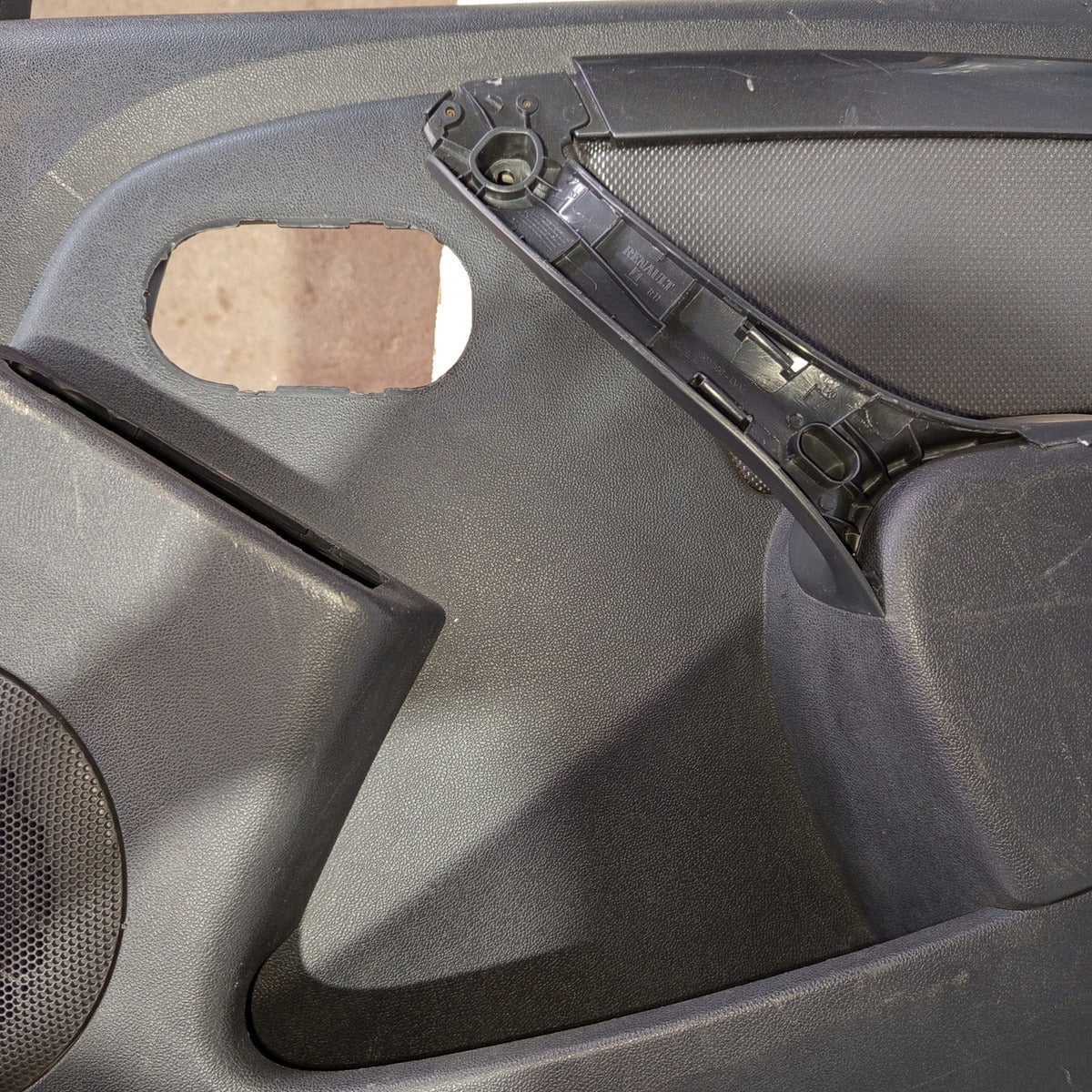 Forro Porta Dianteira Renault Sandero Expression 2011 Cinza-escuro