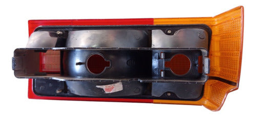 Lanterna Traseira Voyage 85/90 Direito Modelo Friso Preto