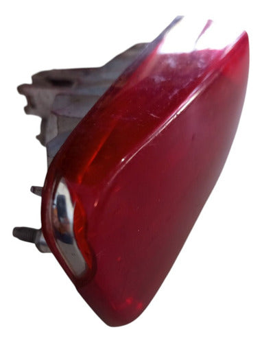 Lanterna Direito Traseiro Tampa Fiat Stilo 2003 A 2012 Direito/passageiro