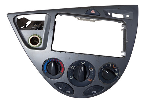 Moldura Central Comando Ar Ford Focus 2001/2008